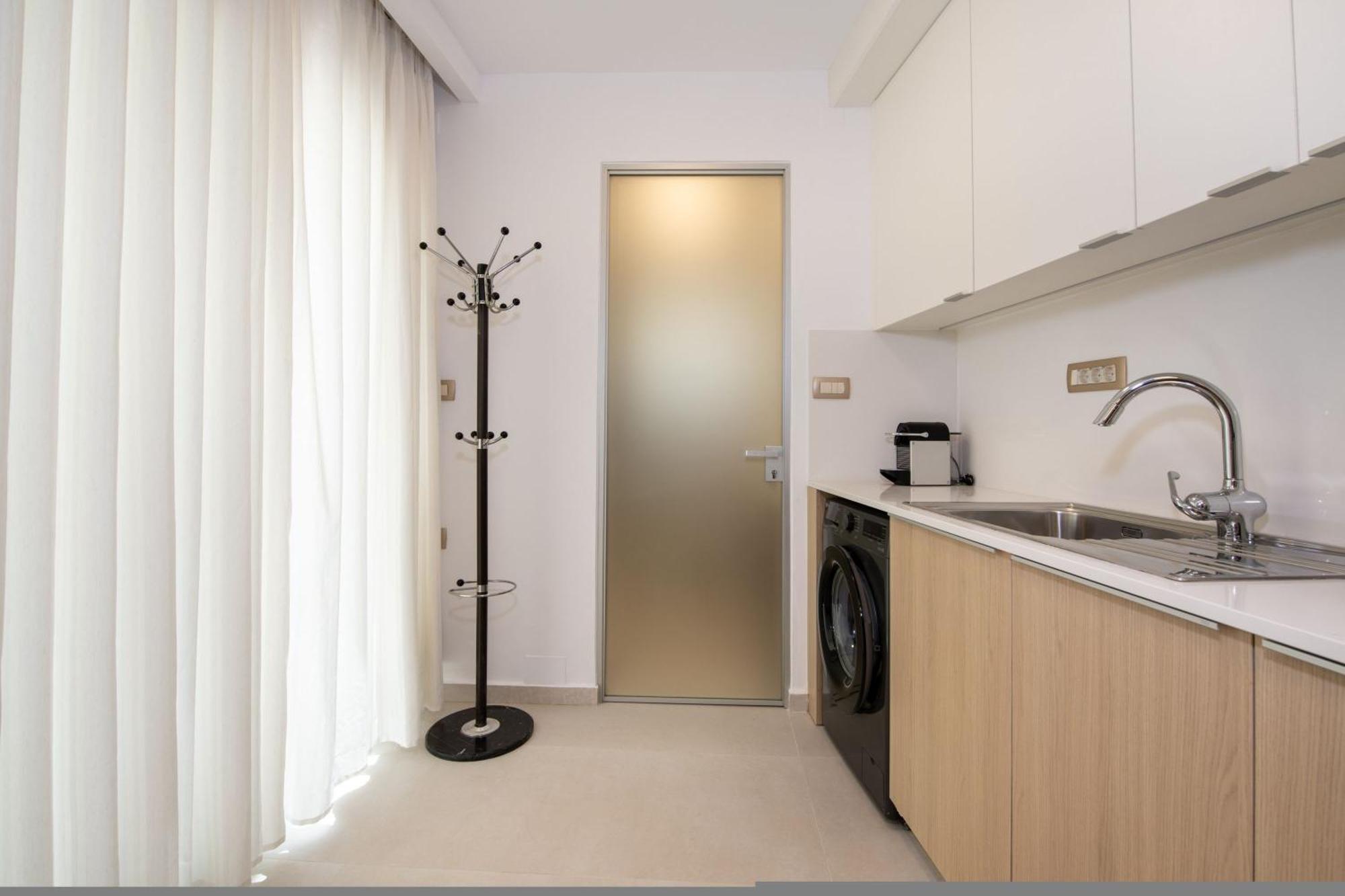 Cherry Central Luxury Suites Chania  Екстер'єр фото