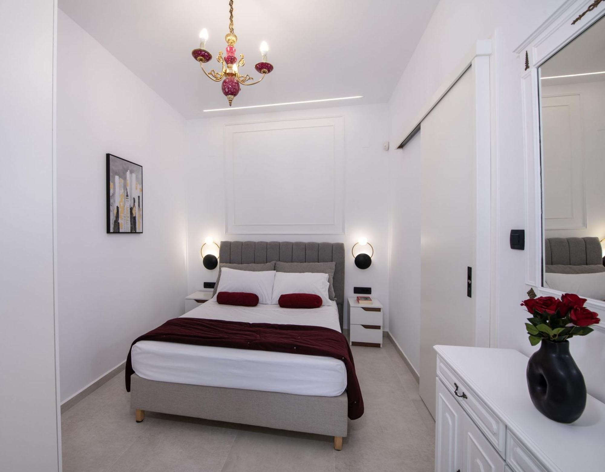 Cherry Central Luxury Suites Chania  Екстер'єр фото